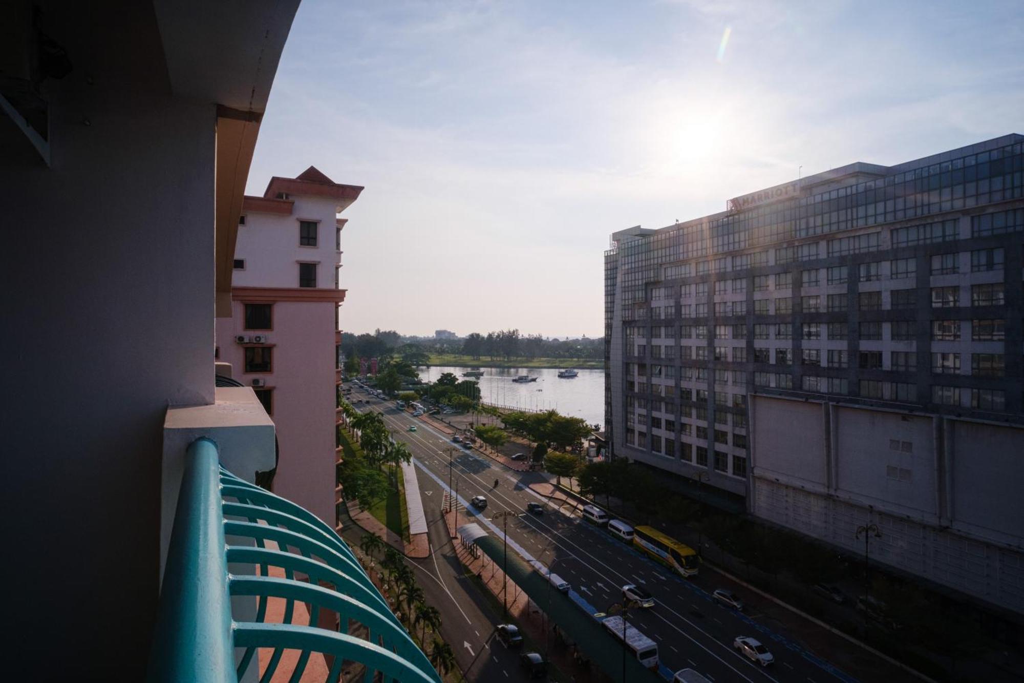 Petronella Apartment C1 Marina Court コタキナバル エクステリア 写真